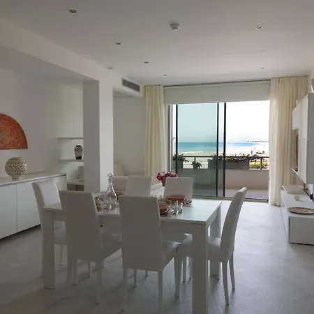 Case Di Eris Luxury House *