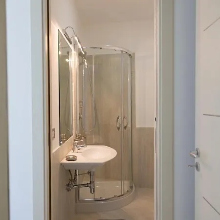 Case Di Eris Luxury House